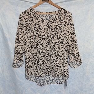 NWT Chic Black Floral Women's Blouse